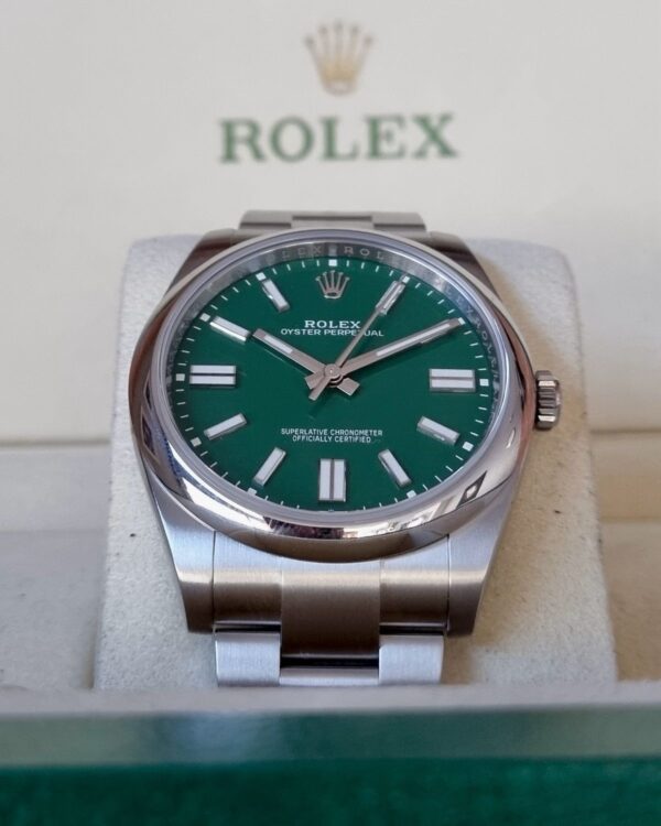 Rolex oyster perpetual superlative chronometer officially certifed