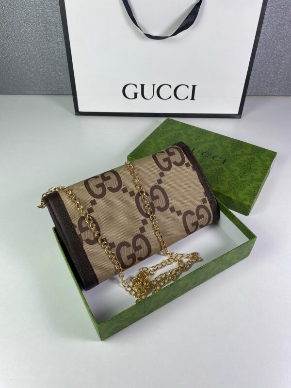 Sac pochette Gucci bandoulière en metal - Image 2